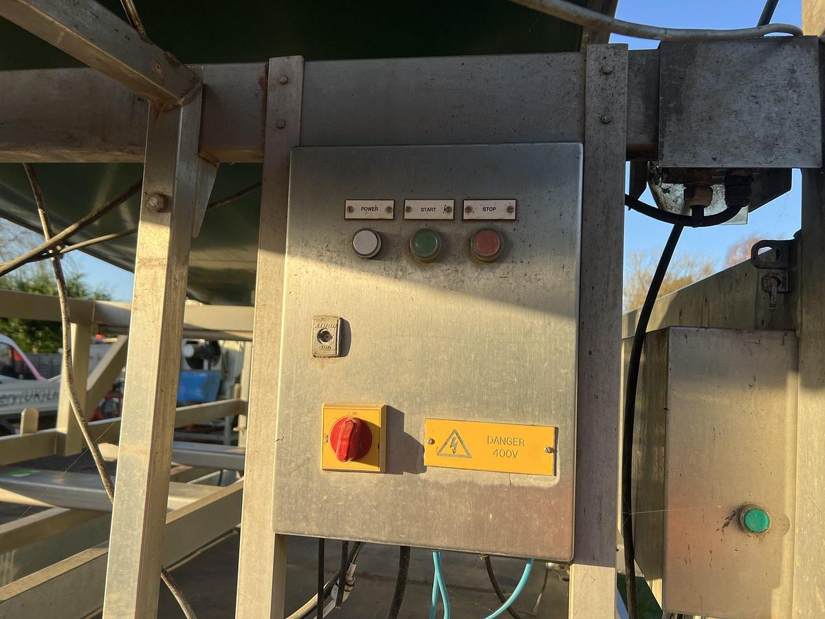 Used Used Tong Even-Flow Hopper