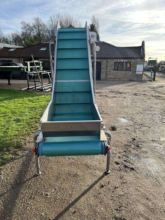 Used Used stainless steel elevator