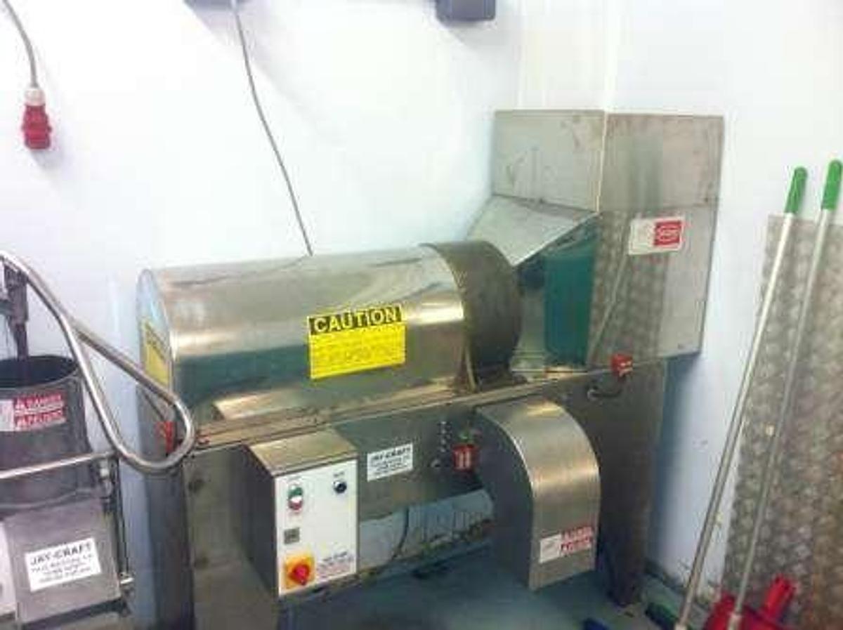 Used Used FAM 7409 Dicer