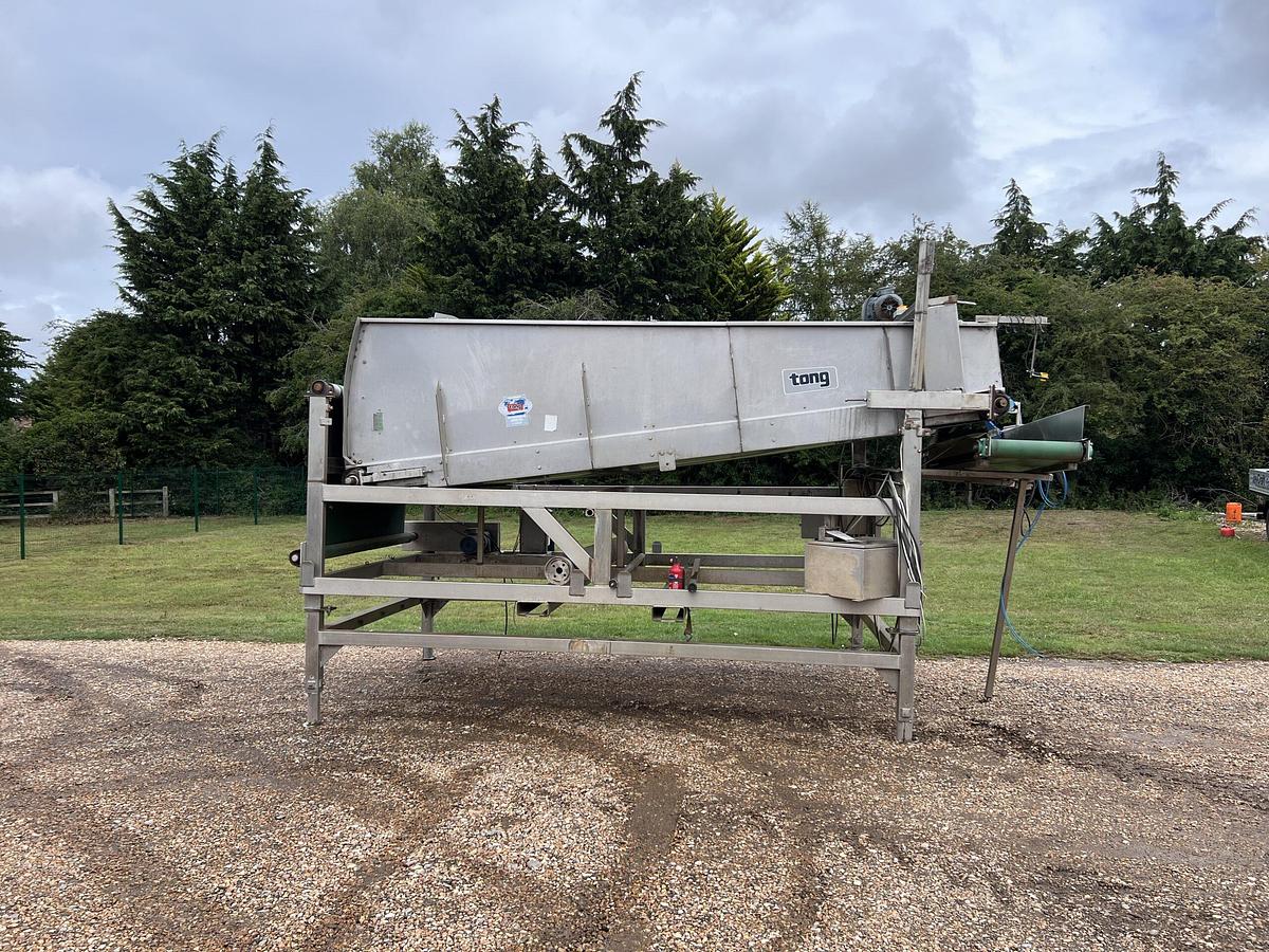 Used Used Tong Even-Flow Hopper