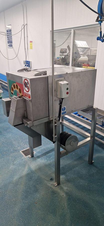 Used Francis Overall Carrot Baton Machine