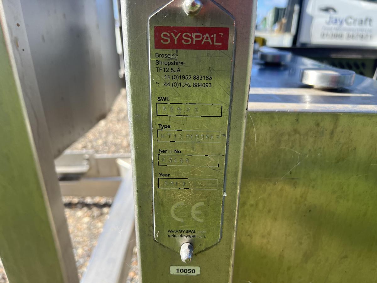 Used 2011 Syspal Tote bin tipper