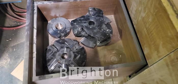 Used 2005 Silver SF4015A Moulder