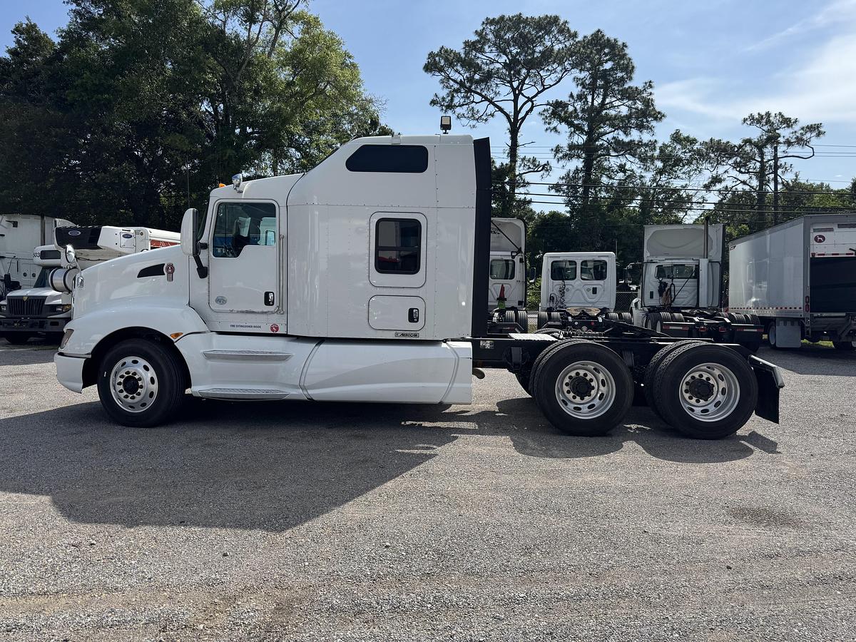 Used 2013 KENWORTH T660