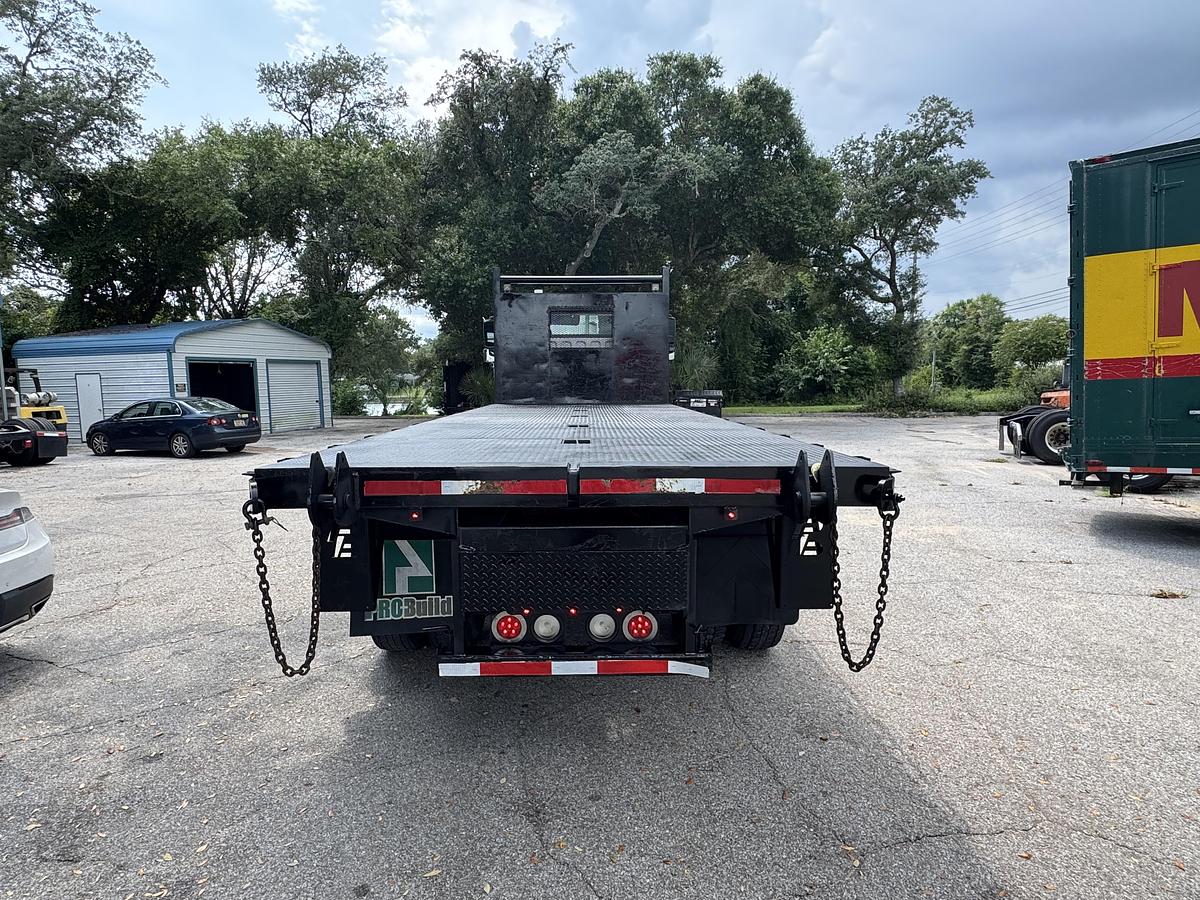 Used 2016 Freightliner® 108SD