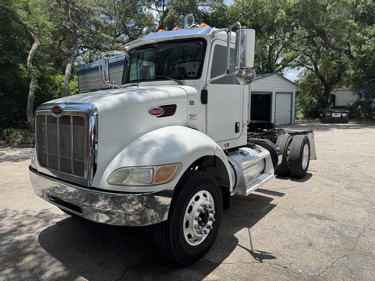 Used 2015 Peterbilt 337