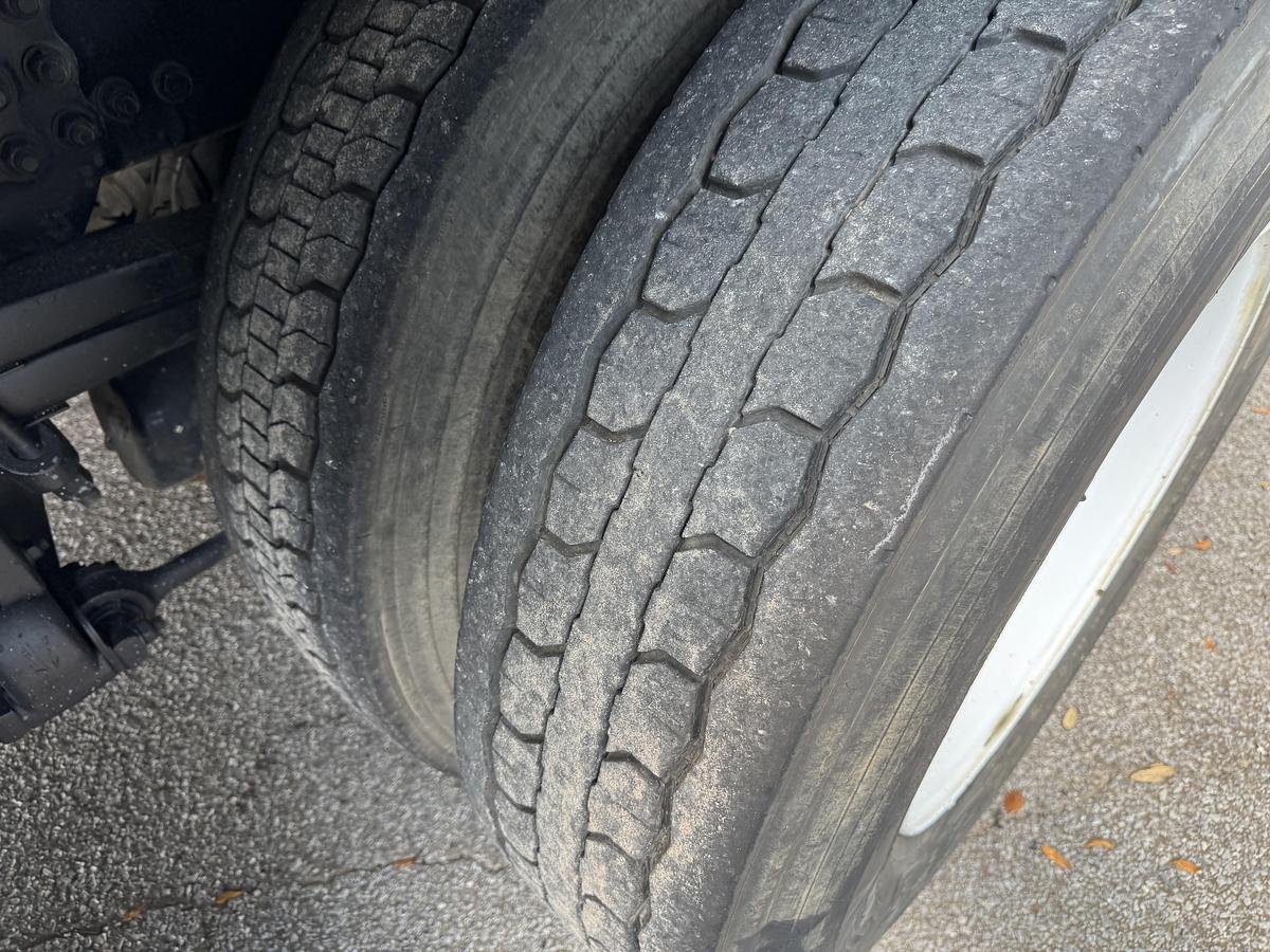 Used 2016 Freightliner® 108SD