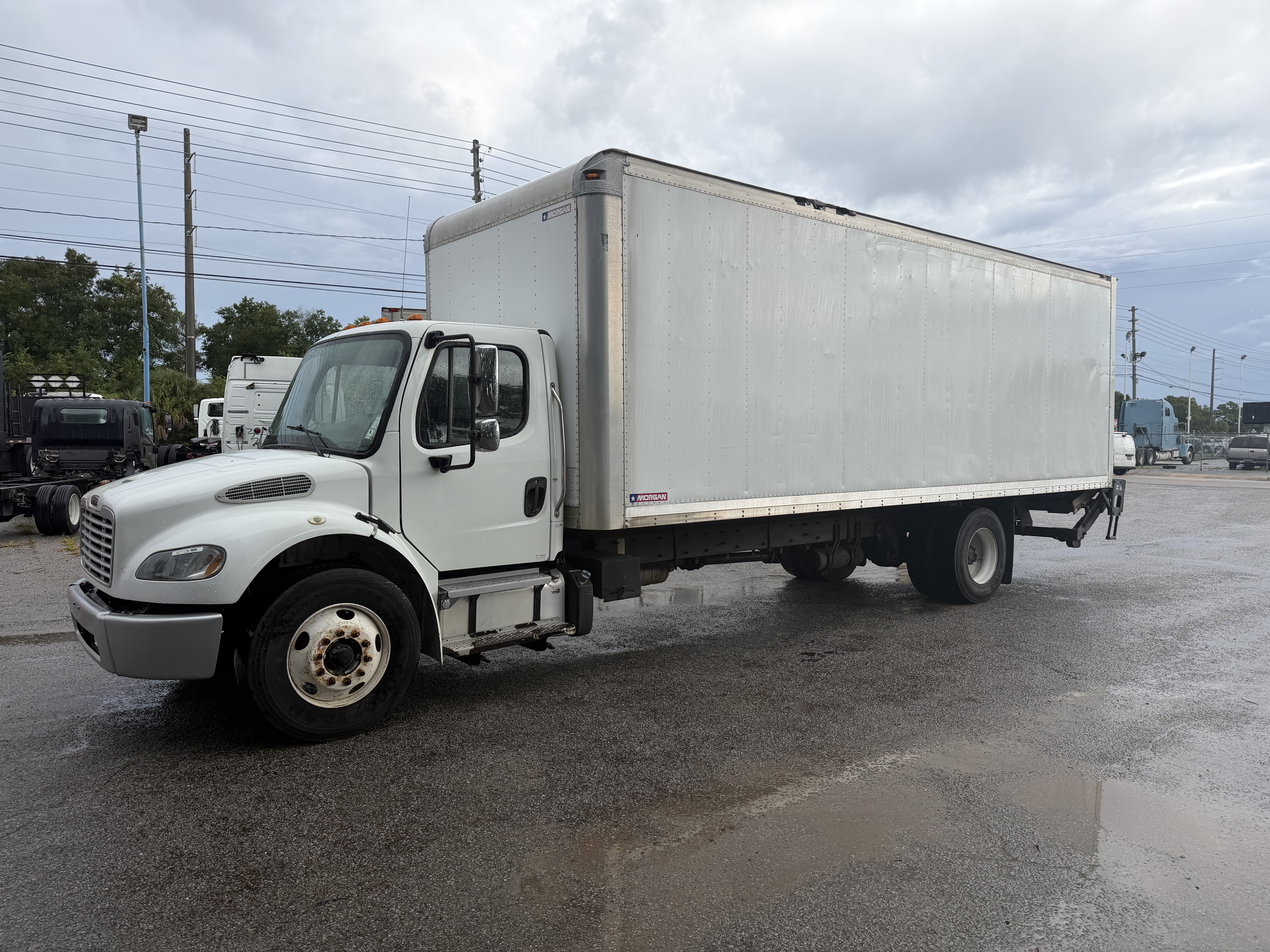 Used 2017 Freightliner M2 106