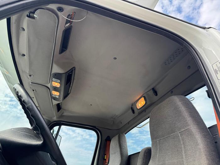 Used 2016 Freightliner® M2 112