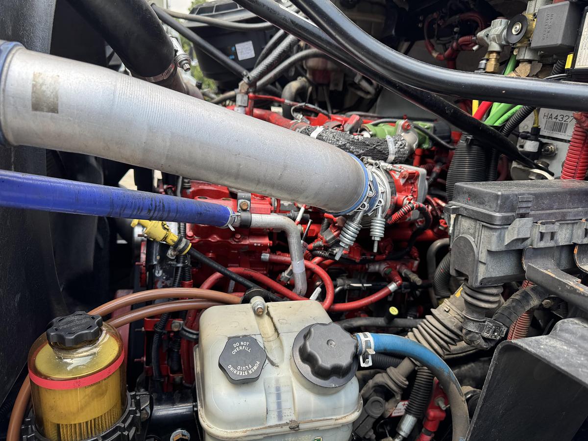 Used 2016 Freightliner® 108SD