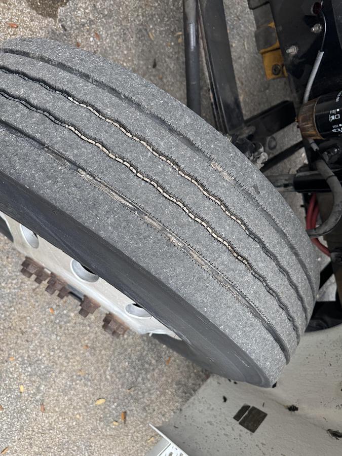 Used 2004 Freightliner® FL112