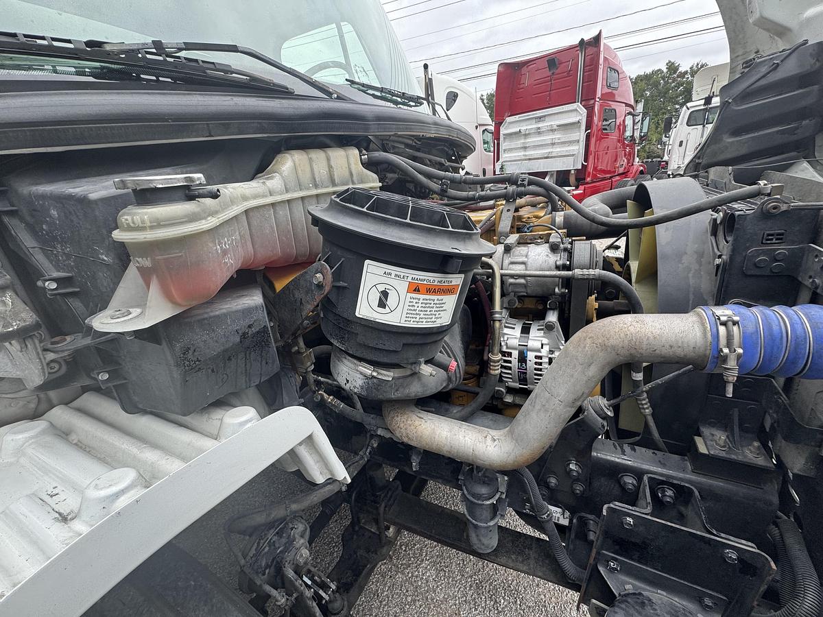 Used 2006 Freightliner® M2 106