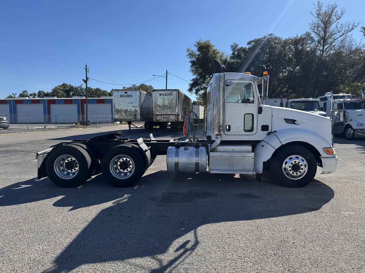 Used 2012 PETERBILT 386