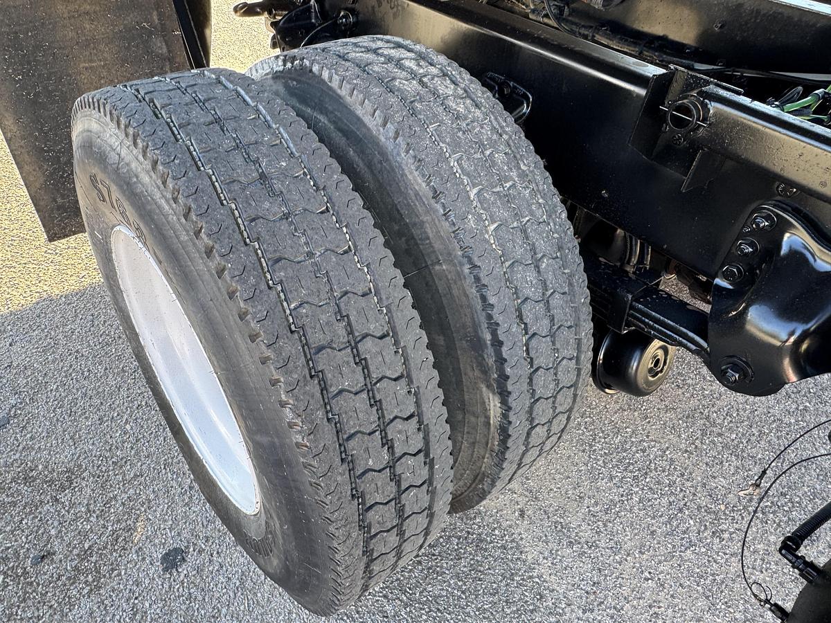 Used 2008 Freightliner® M2 106