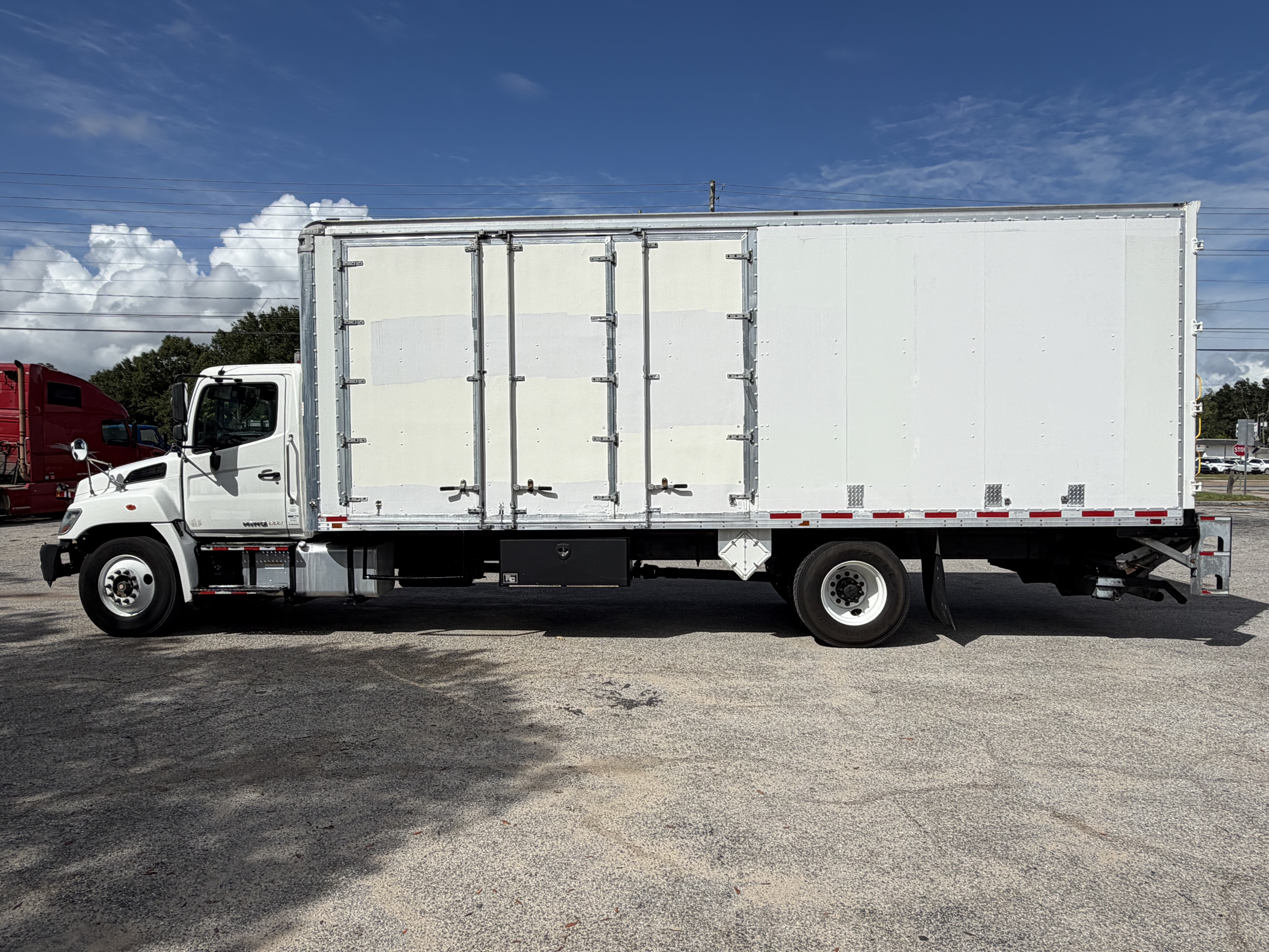 Used 2020 HINO 338