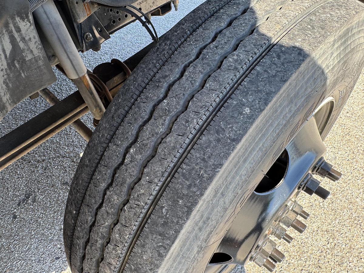 Used 2005 CHEVROLET C6500