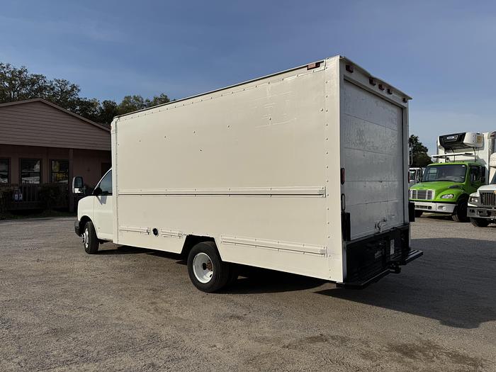 Used 2004 GMC SAVANA 3500