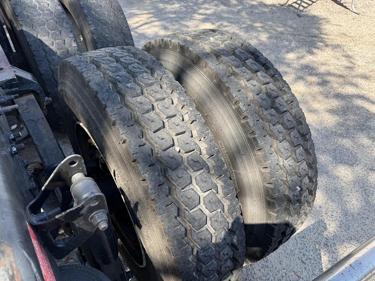 Used 2013 VOLVO VNL 64T