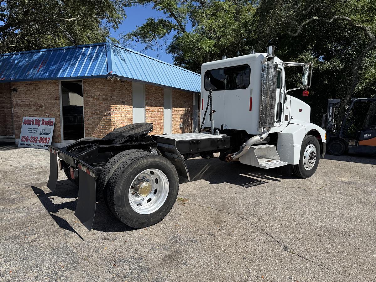 Used 2006 Peterbilt 385