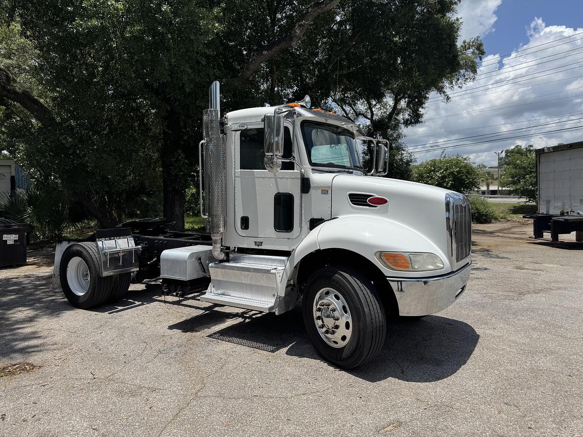Used 2015 Peterbilt 337