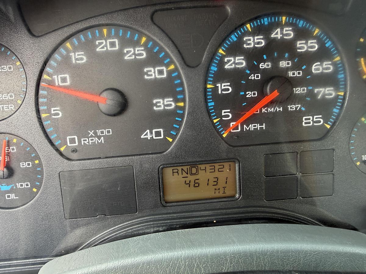 Used 2004 INTERNATIONAL 4300