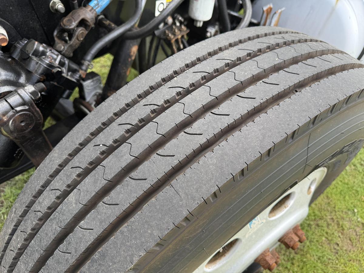 Used 2005 Peterbilt 378