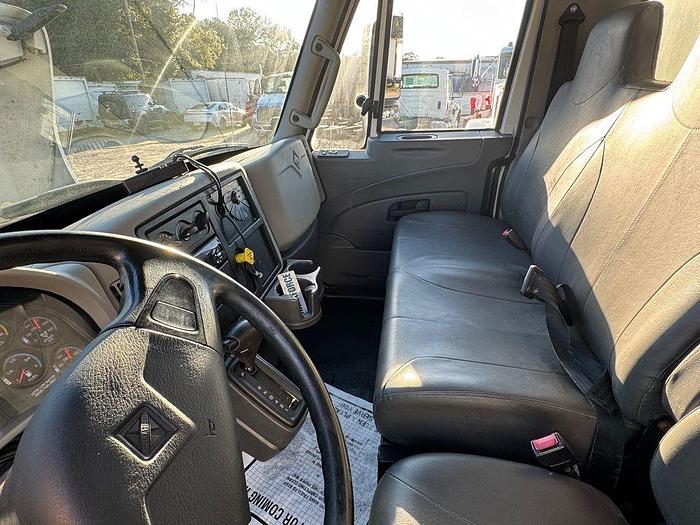 Used 2015 International Durastar® 4300 4x2