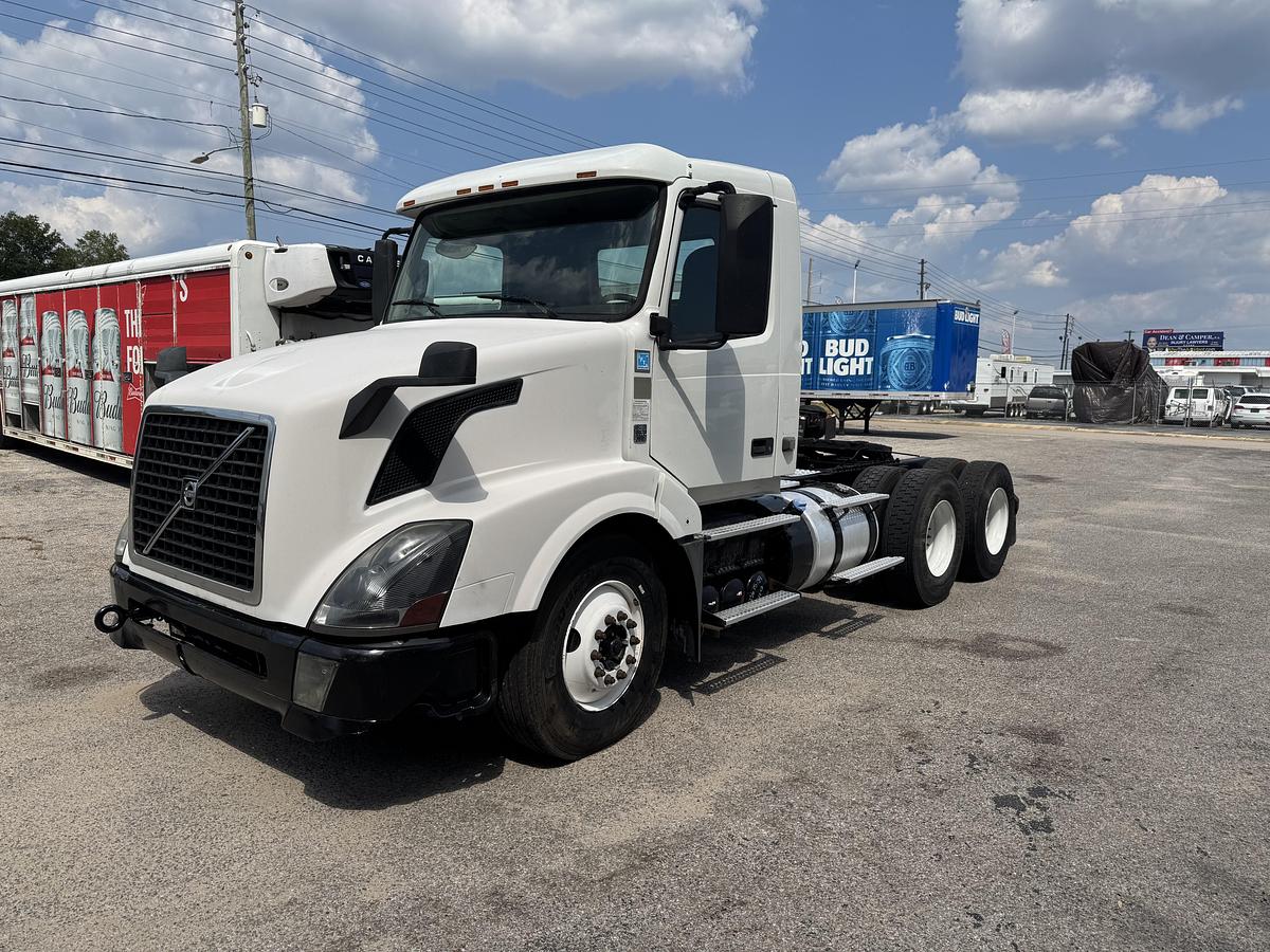 Used 2013 VOLVO VNL