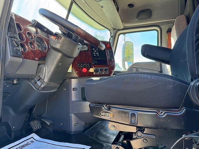 Used 2013 MACK CXU 613