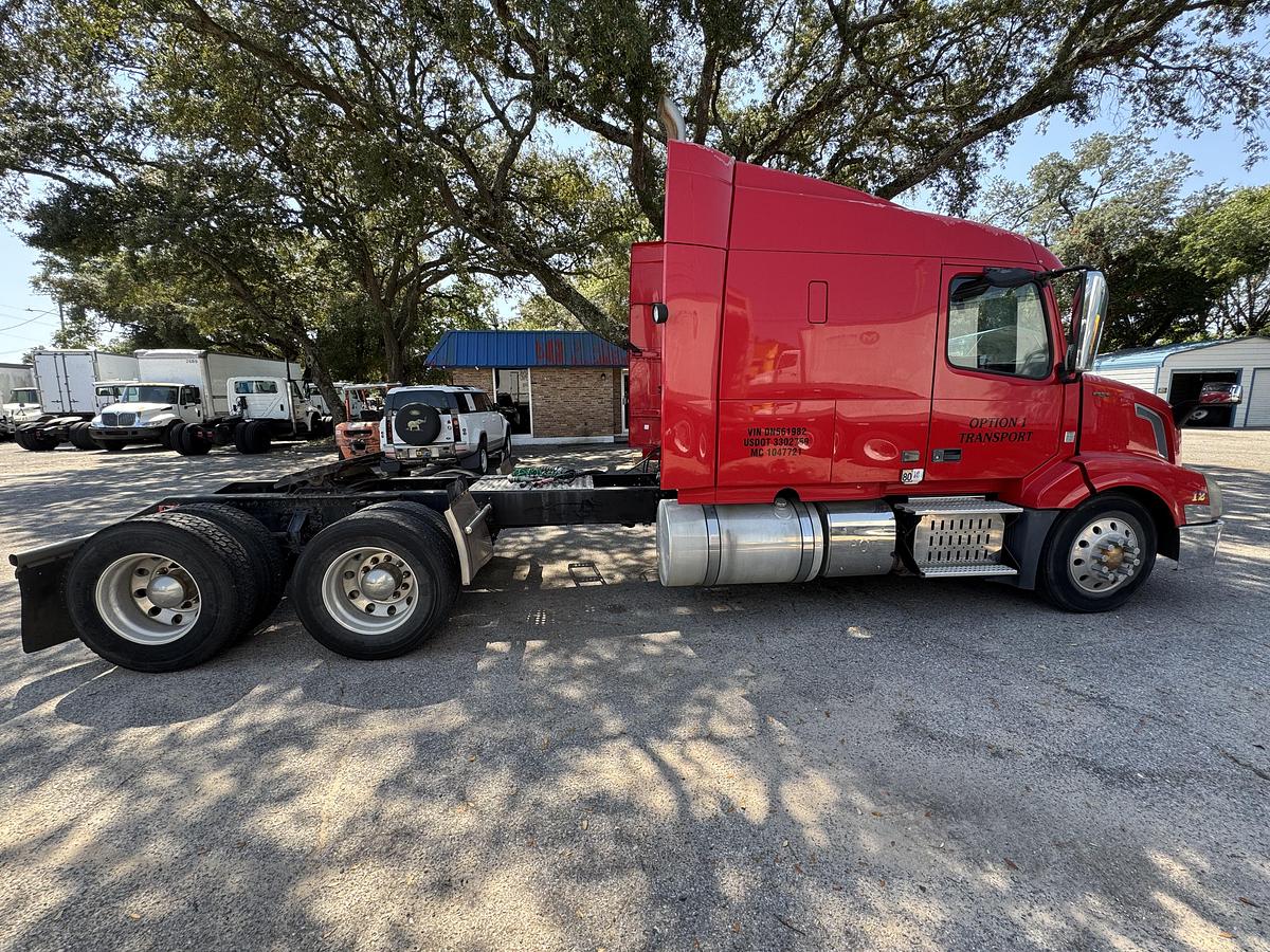 Used 2013 VOLVO VNL 64T