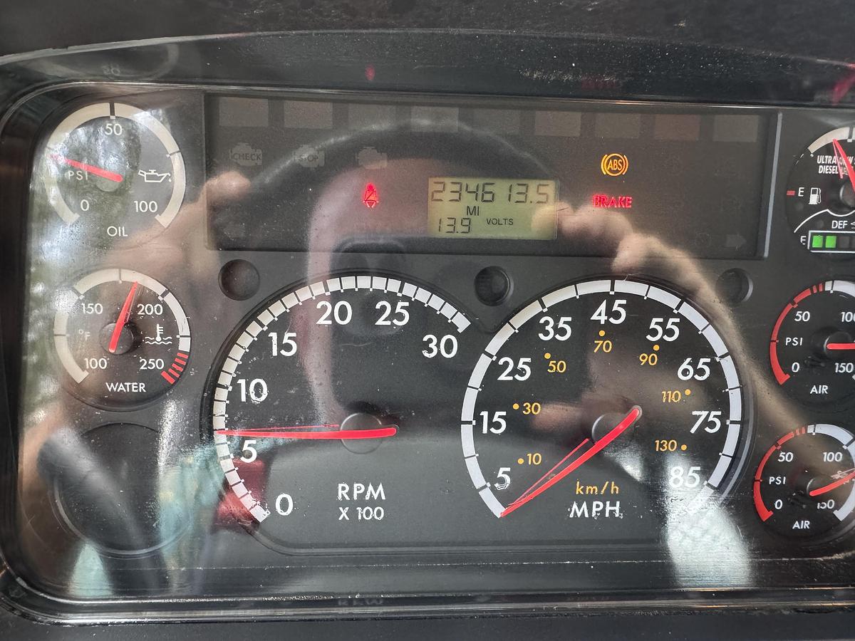 Used 2016 Freightliner® 108SD