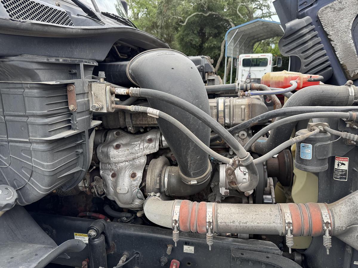 Used 2017 Freightliner® CASCADIA