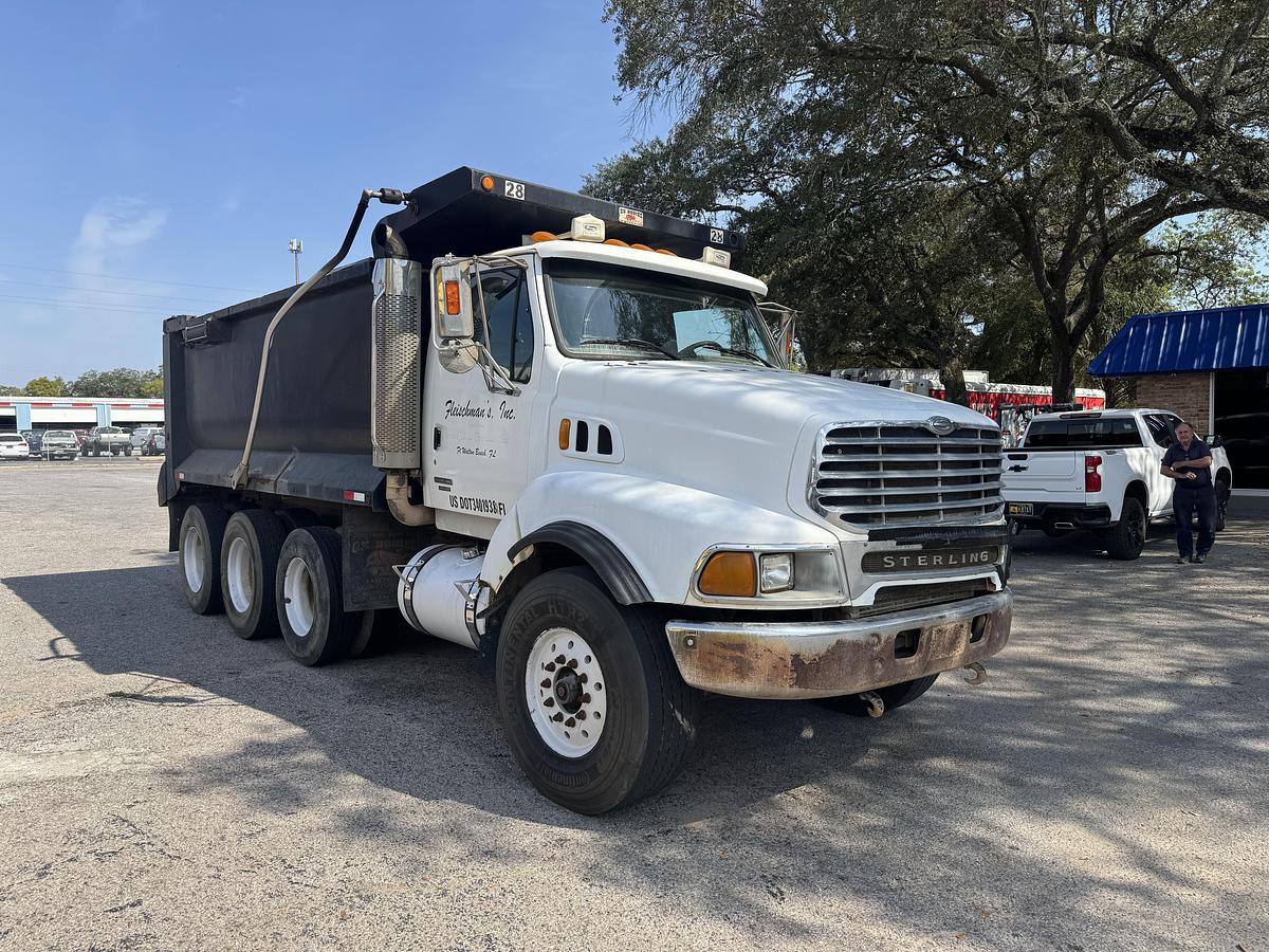 Used 2006 STERLING LT9500