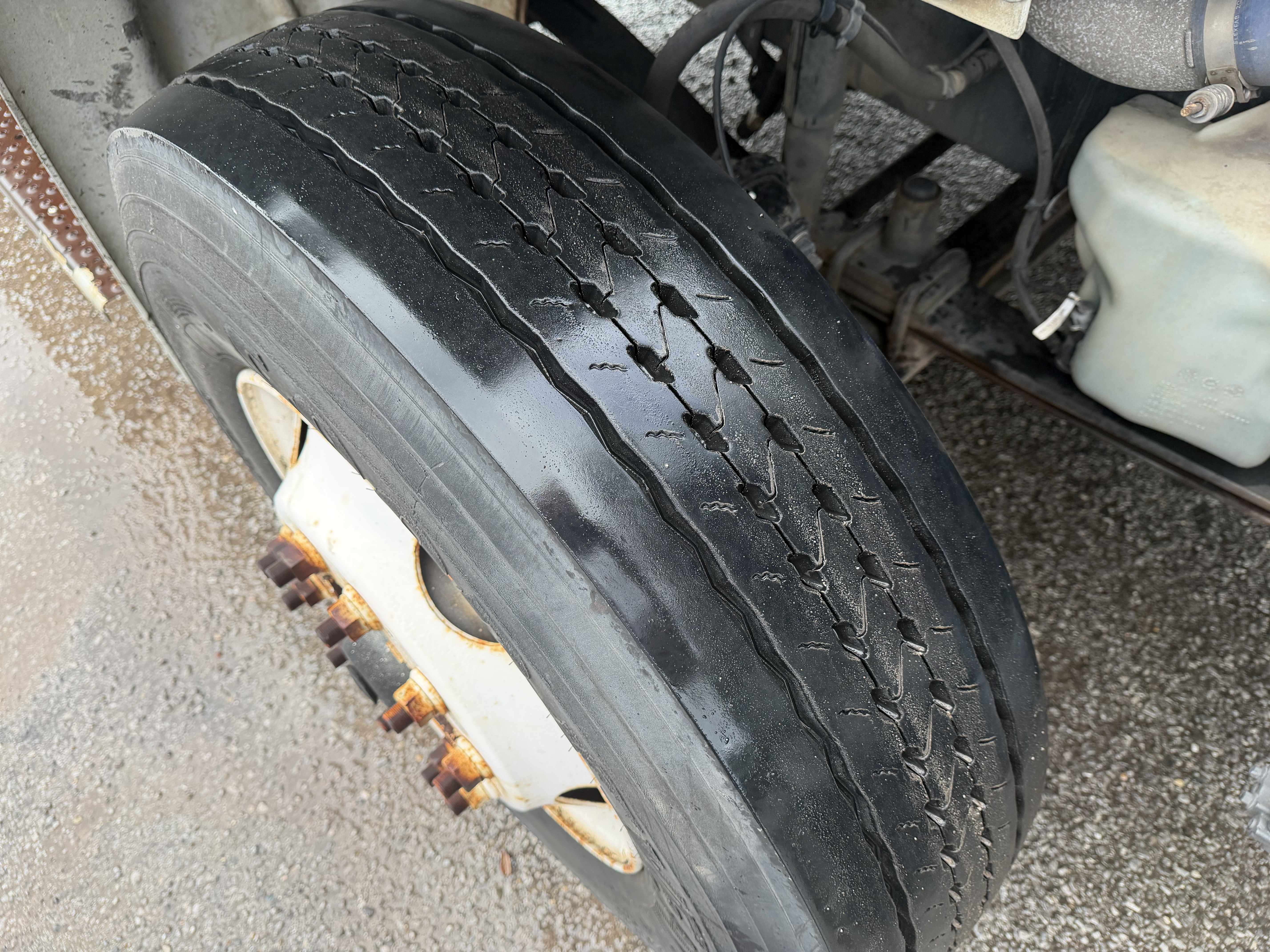 Used 2017 Freightliner M2 106