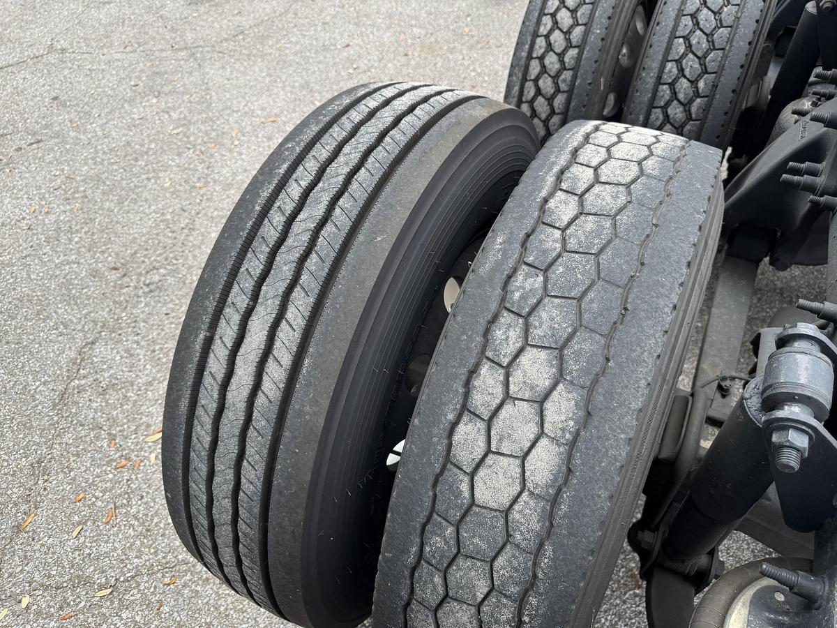 Used 2017 Freightliner® CASCADIA