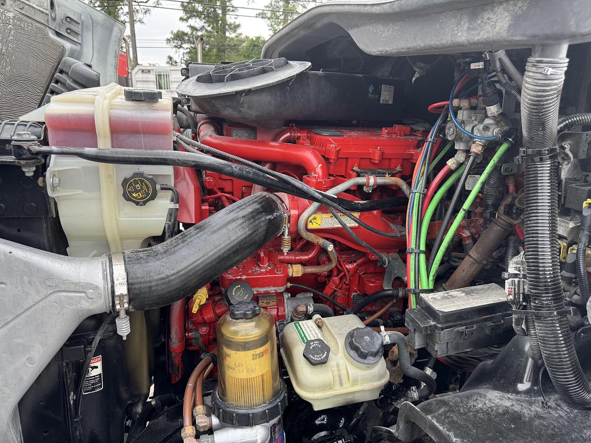 Used 2016 Freightliner® CASCADIA