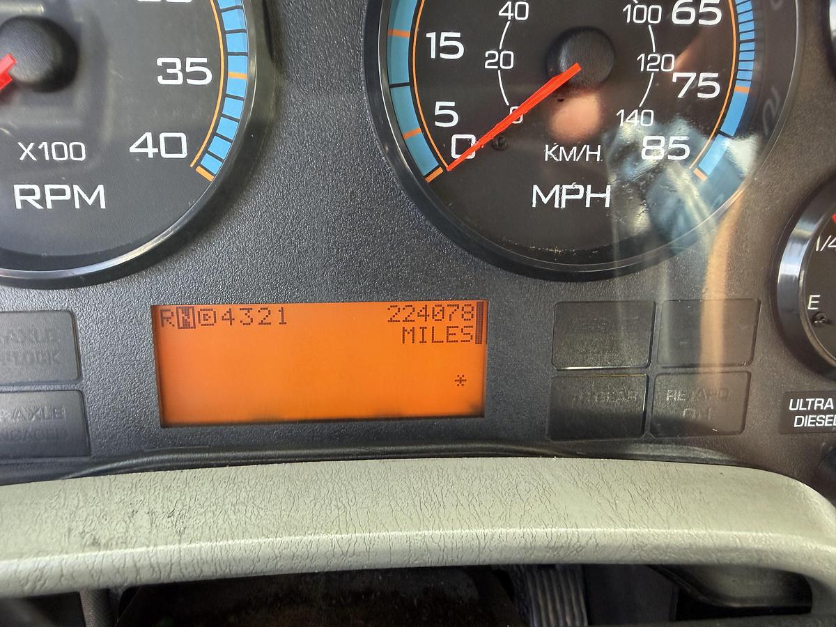 Used 2010 INTERNATIONAL 4400