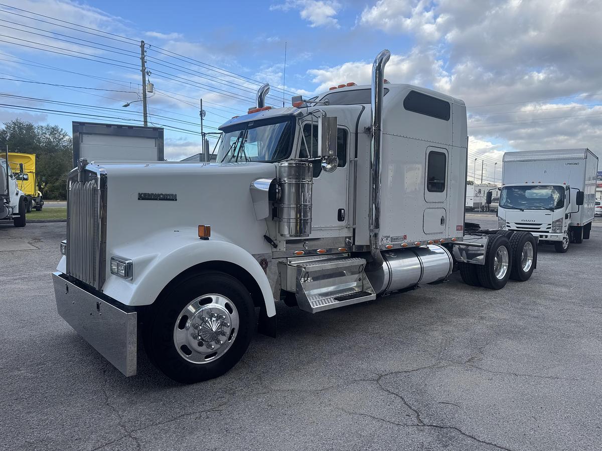 Used 2007 KENWORTH W900L