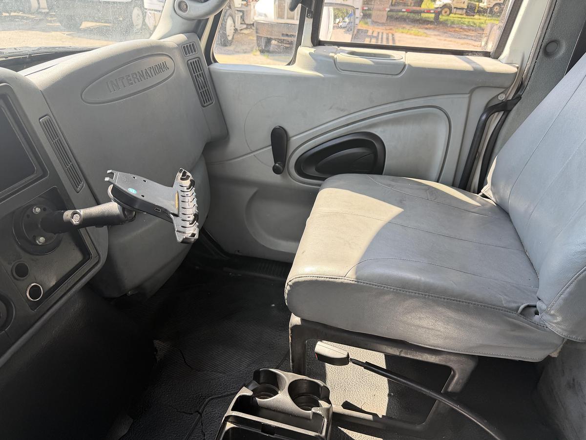Used 2007 INTERNATIONAL 4300