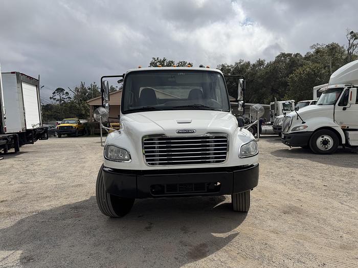 Used 2016 Freightliner® M2 106