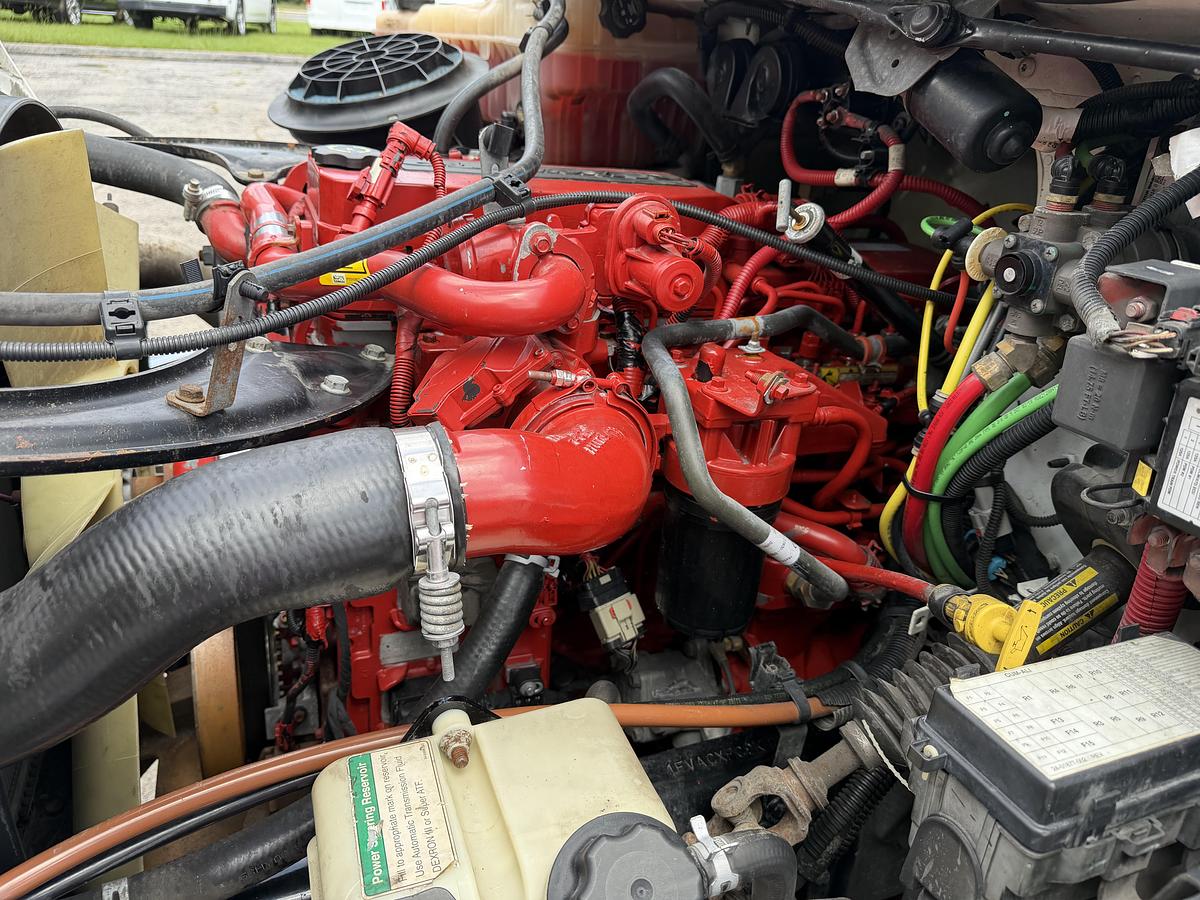 Used 2019 Freightliner M2 106