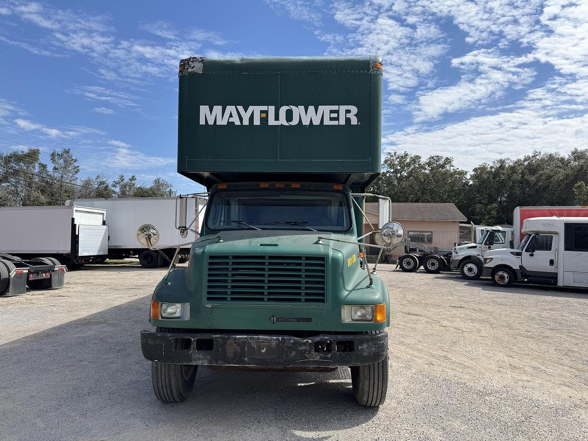 Used 2000 INTERNATIONAL 4900