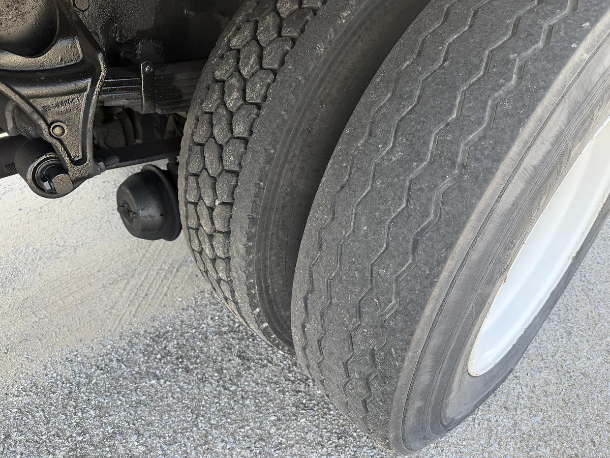 Used 2007 INTERNATIONAL 4300