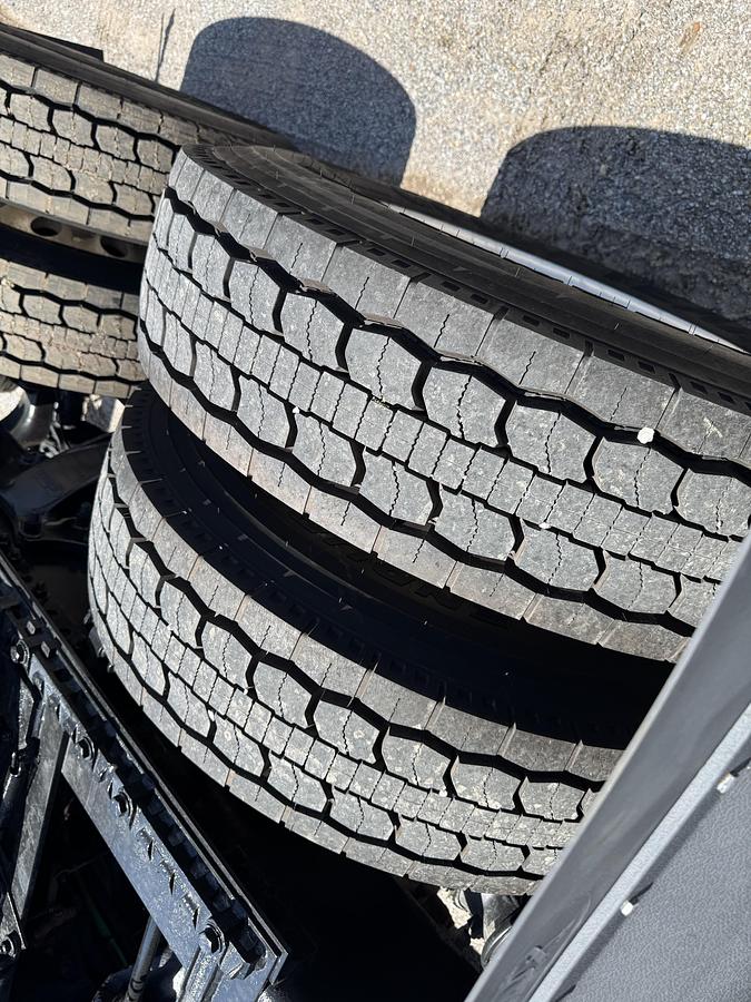 Used 2006 Freightliner® CLASSIC XL