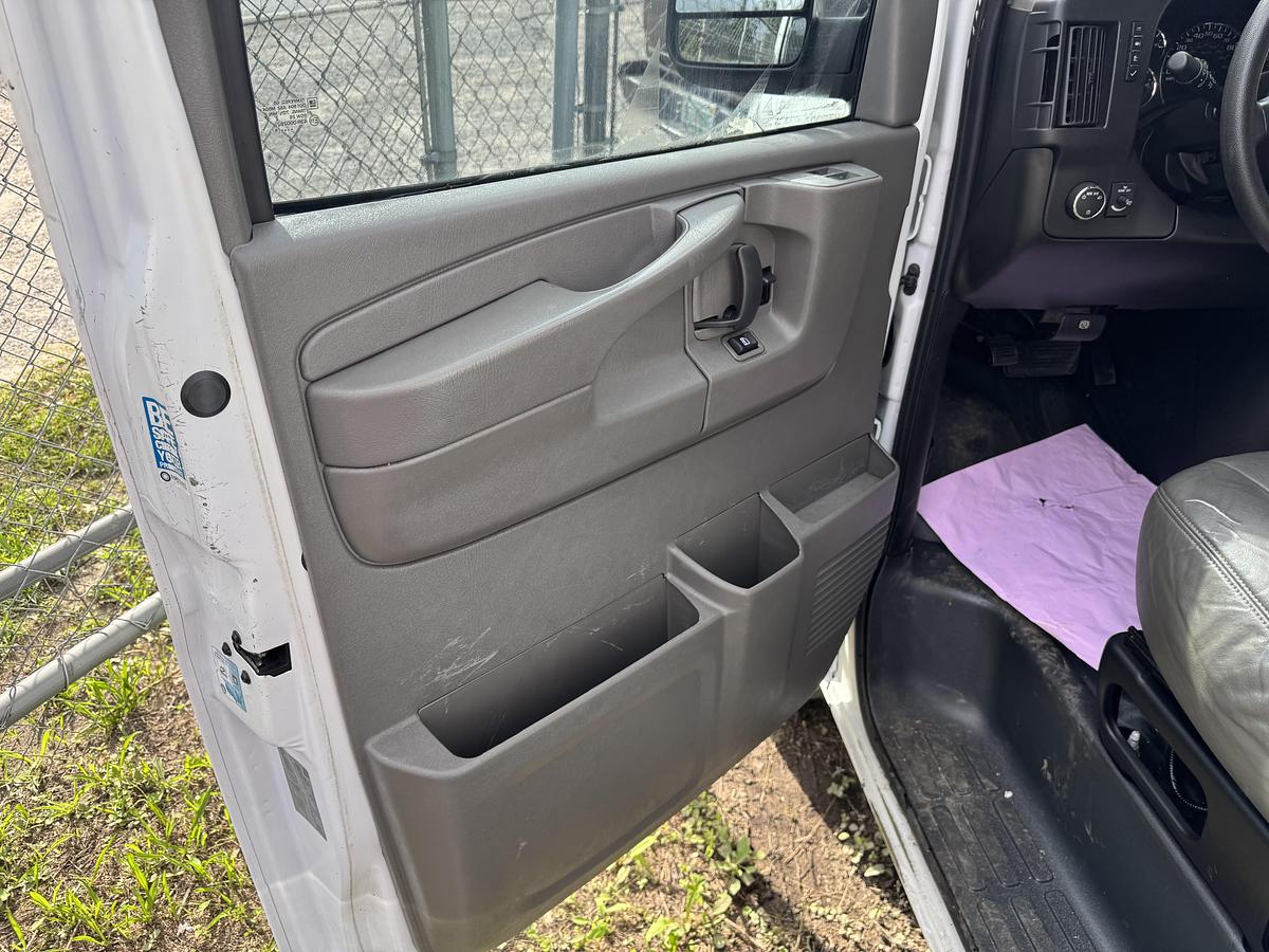 Used 2014 CHEVROLET EXPRESS 2500