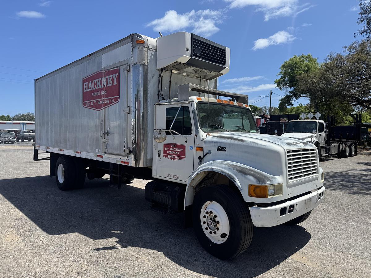 Used 2001 INTERNATIONAL 4700