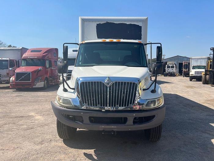 Used 2009 INTERNATIONAL 4300