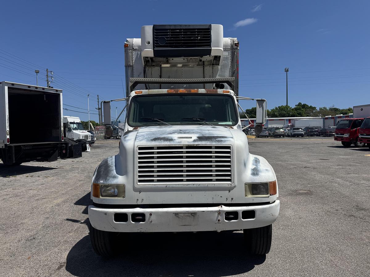 Used 2001 INTERNATIONAL 4700