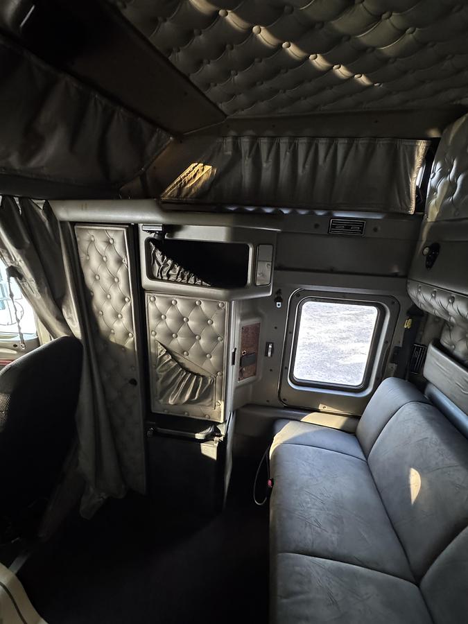 Used 2007 KENWORTH W900L