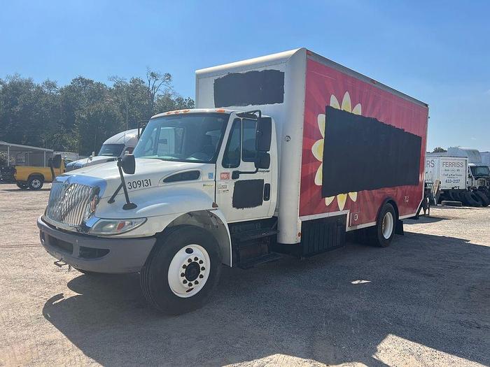Used 2009 INTERNATIONAL 4300
